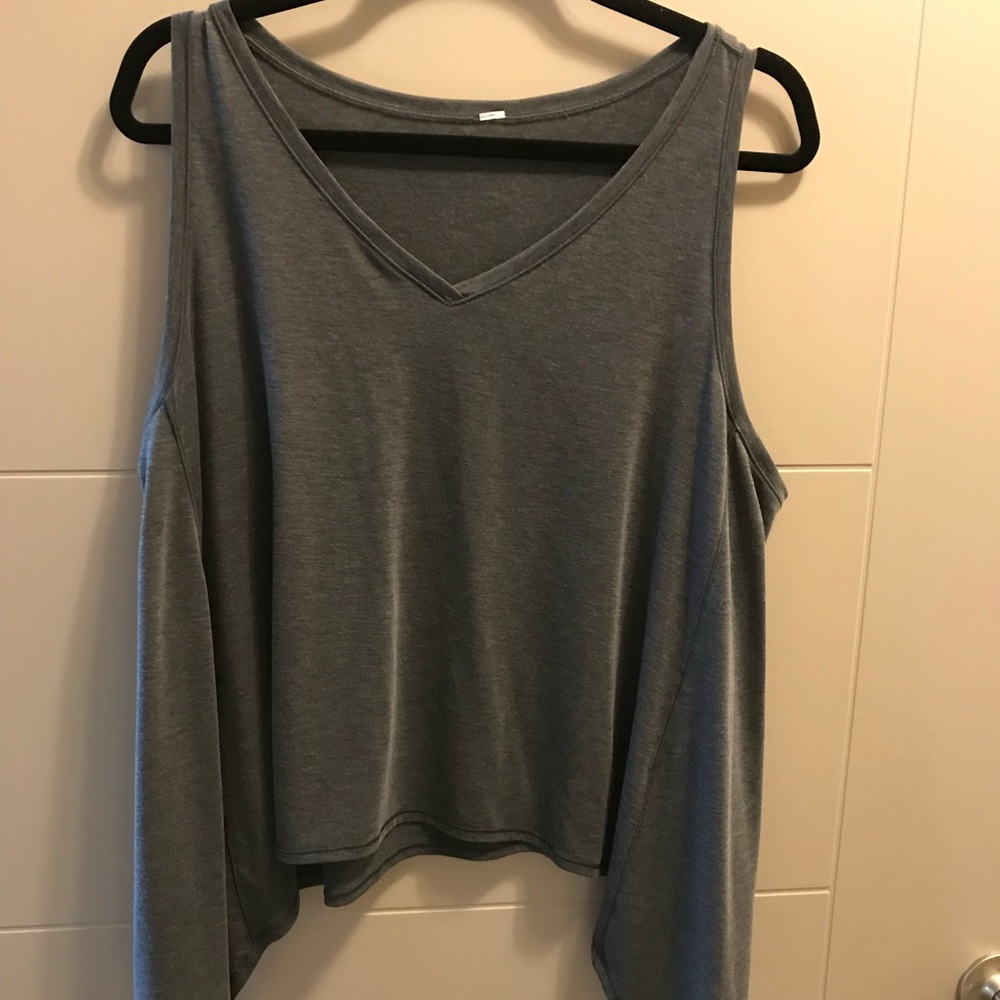LULULEMON gray twist tank size 8